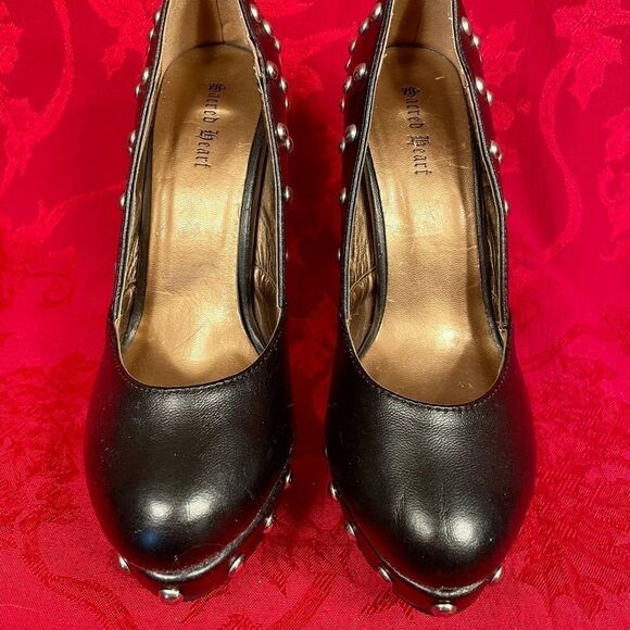 BLACK LEATHER w GOLD STUDDED SPIKE PLATFORMS 8M - Picture 2 of 7